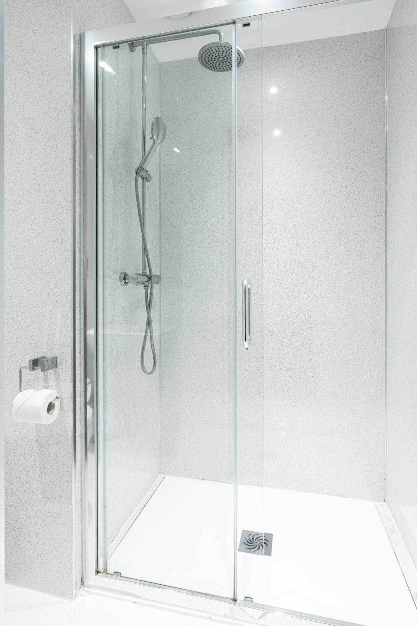 Single Room Private Bathroom